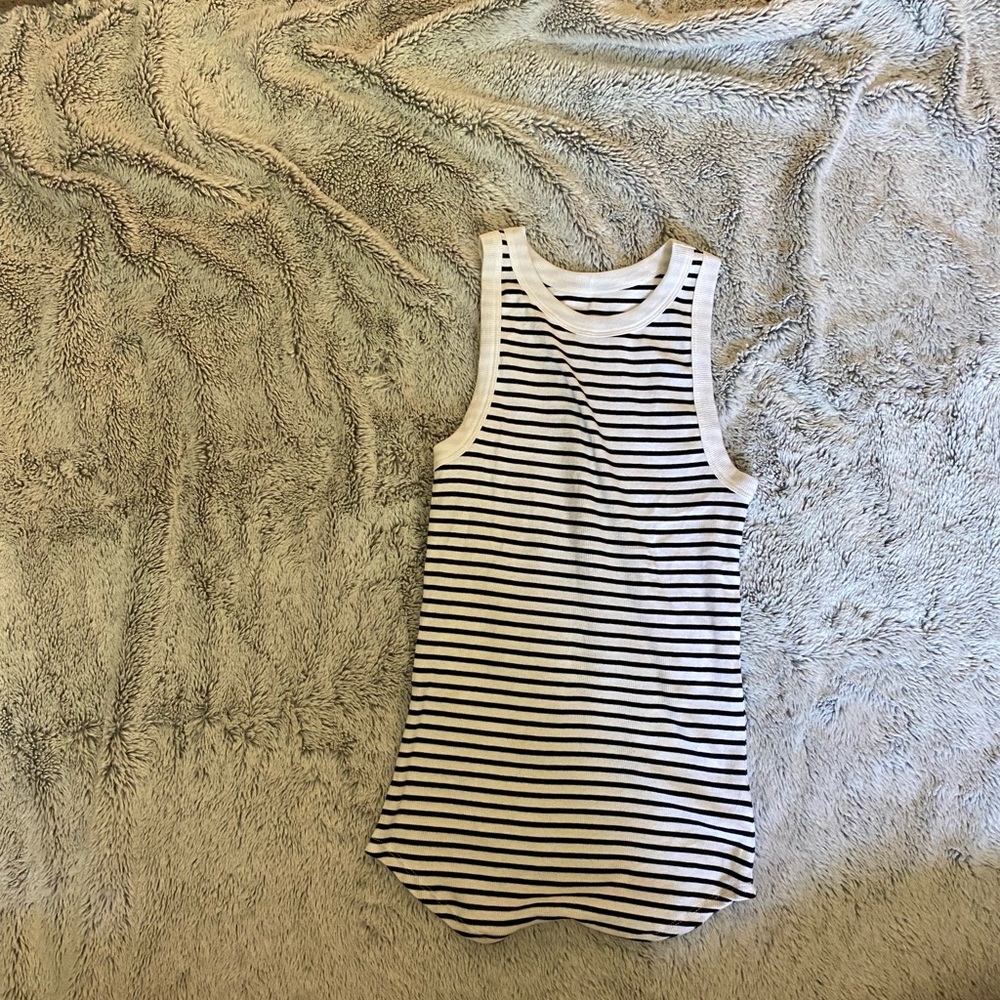 A new day target fitted crew neck tank medium
